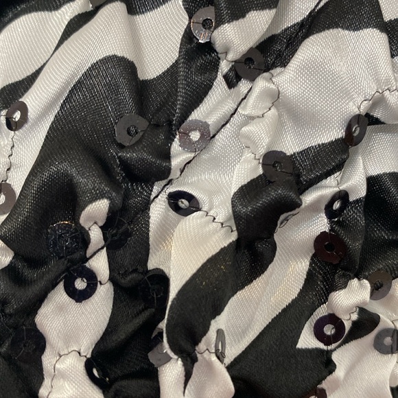 Jackie Jon Black /White sequence zebra pattern jacket Top - Size Small - Picture 6 of 12